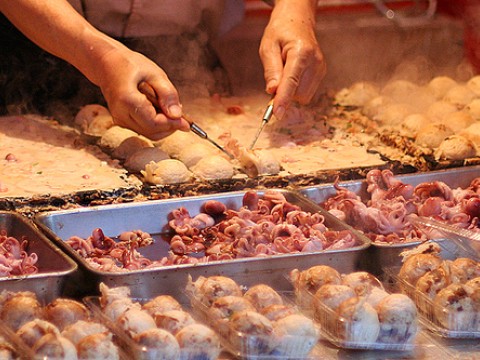 Popular Yatai Foods: Takoyaki images