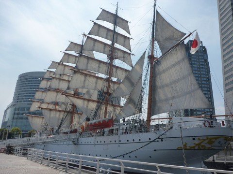 Yokohama Treasures: Nippon Maru and the Maritime Museum images