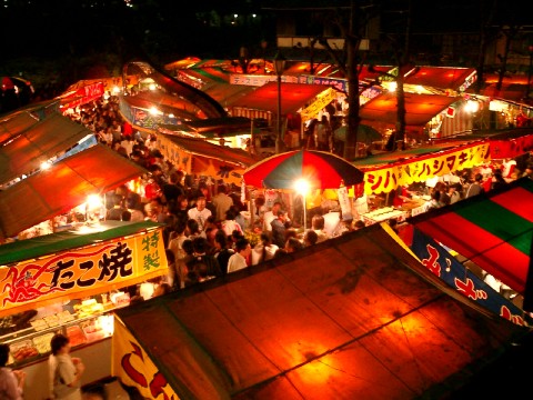 Yatai while doing hanami images