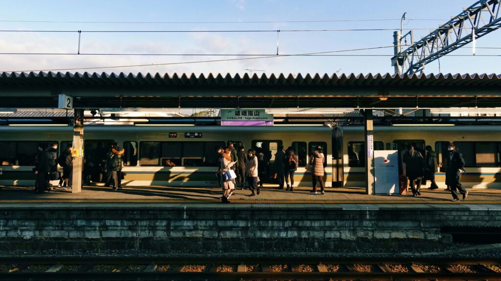 Japan's train system: The 8th Wonder of the World 4 nakaharu line Q3HbH oCdw unsplash
