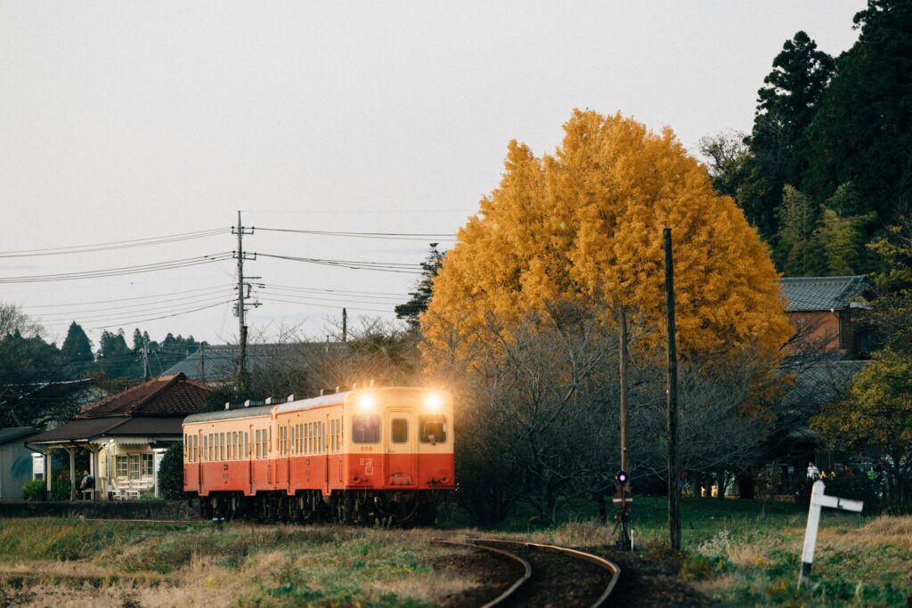 Japan's train system: The 8th Wonder of the World 8 tsuyoshi kozu efKC0l0Cvp4 unsplash