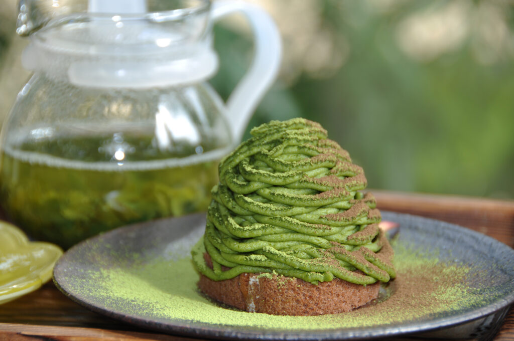 Shigaraki: Where heritage finds new form 18 With Tea Cafe Cake