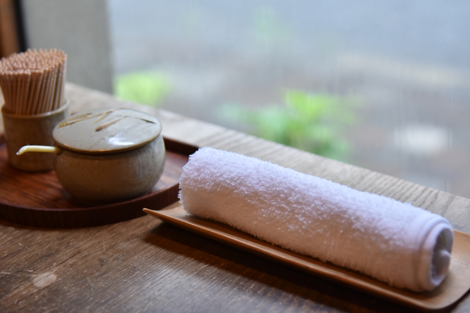 The quiet surprise of an oshibori 4 3912397 m